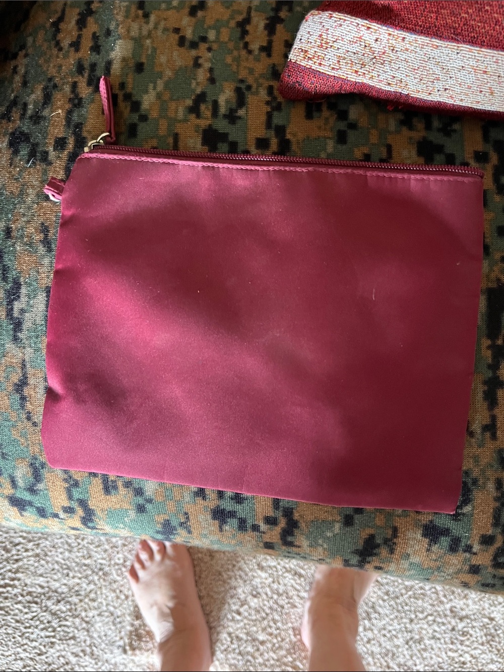 Women’s Burgundy Zip Pouch